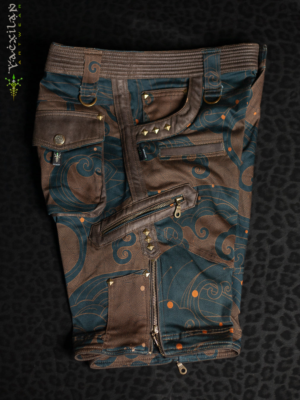 Flying Short Men / Bio Farms Organic Twill / Fake Leather Patches - SHOGUNSEA